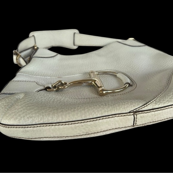 Winter White  Gucci Horsebit Bag - Picture 6 of 9